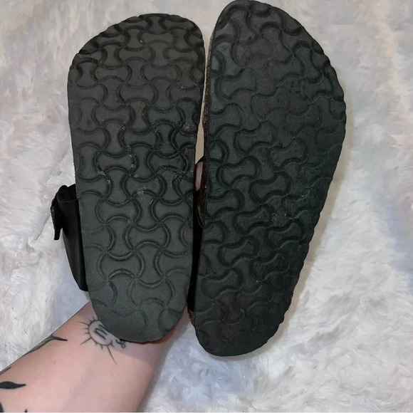 Birkenstock Black Thong Flip Style Sandals Size 39 Black Cork Slip ons - Picture 5 of 6